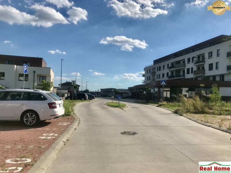 968993_0dfb18806472f5f700dc191577616aa1 (1).jpg